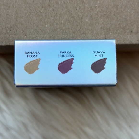 Fenty Metallic Eye + Lip Crayon Set in Frost Bunny - Picture 3 of 3